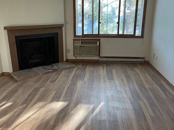2nd image of 1967 Thomas St #3