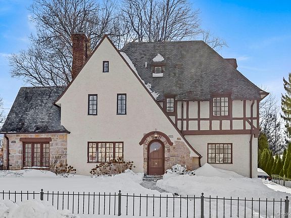 2nd image of 20 Lockwood Road