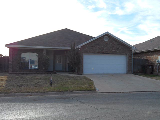 1st image of 4014 Huntington Ln