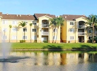 2660 S University Dr, Davie, FL 33328