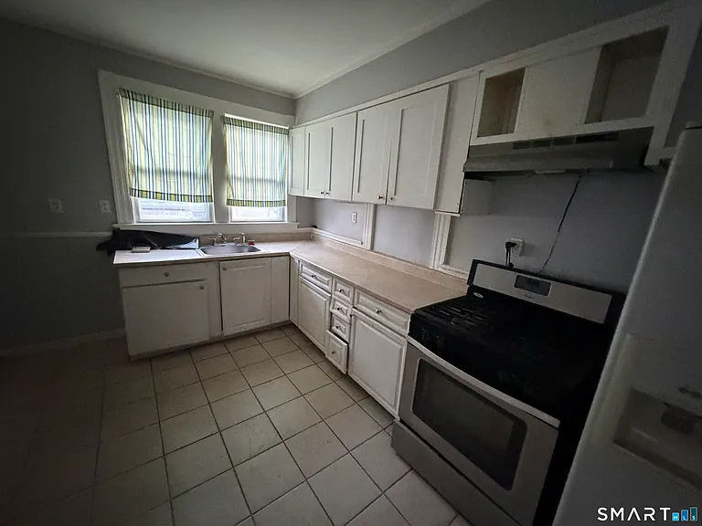 29 Silver St #2 — Photo 5