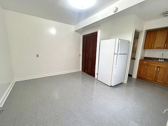 5th image of 2530 Kalihi St APT H1