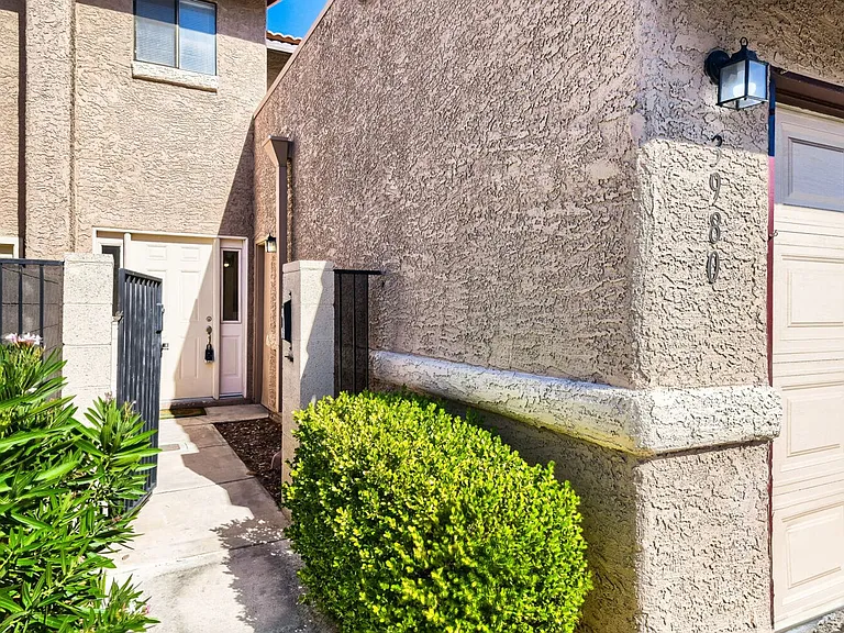 3980 Tirana Way — Photo 3