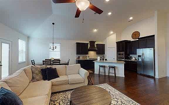 4th image of 2141 Lake Pine Dr