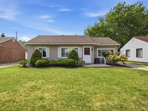26741 Clancy St, Roseville, MI 48066