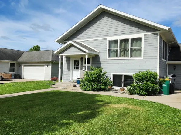 923 NE 1st Ave, Grand Rapids, MN 55744
