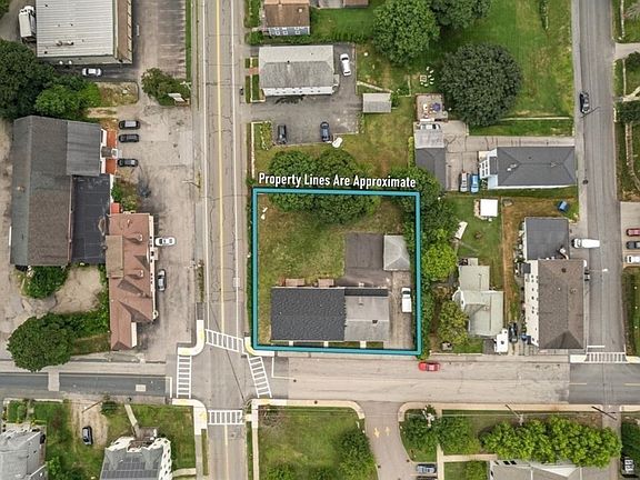 4th image of 19 Brandon Rd #3