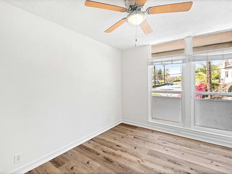6871 Franklin Ave - Hollywood Cozmo — Photo 37