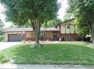 2124 Saint Raphael Ct, Highland, IL 62249