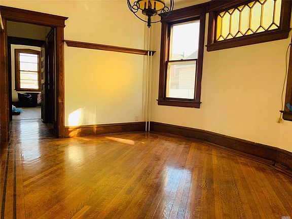 5th image of 225 Charles Ave