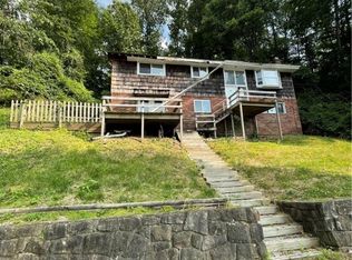 899 Alta Rd, Charleston, WV 25314