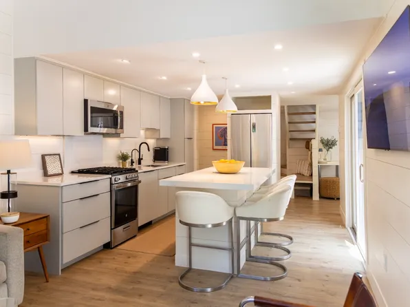 4 Quail Run #2, Oak Bluffs, MA 02557