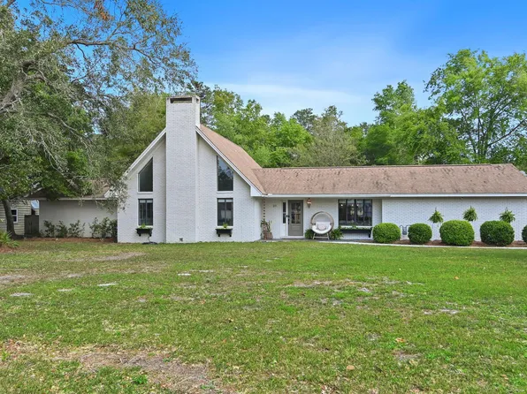 89 Country Club Dr W, Destin, FL 32541