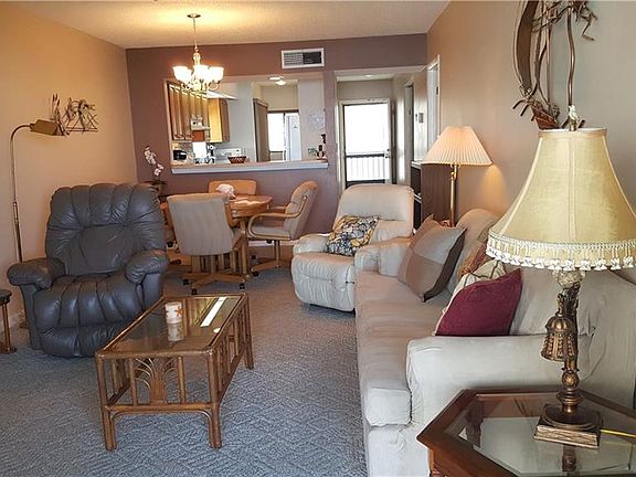 4th image of 812 Bahia Del Sol Dr #20
