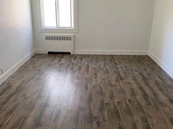 5th image of 989 W 20th Ave #201