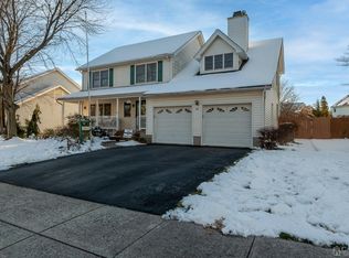 10 Yates Dr, Hillsborough, NJ 08844