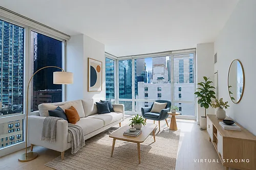 247 W 46th St Photo 1