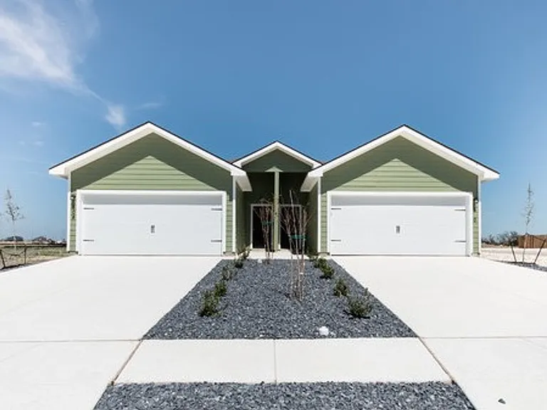 601 Ashers Pl — Photo 1