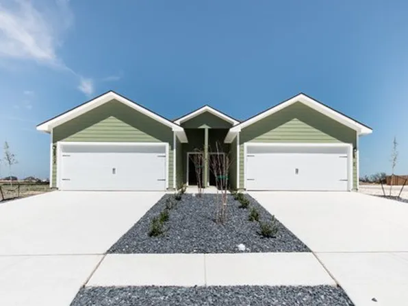 601 Ashers Pl, Seguin, TX 78155