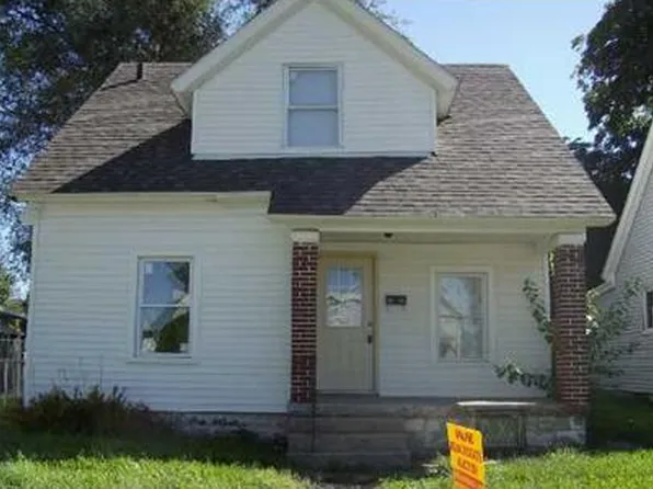 1630 S Scott St, South Bend, IN 46613