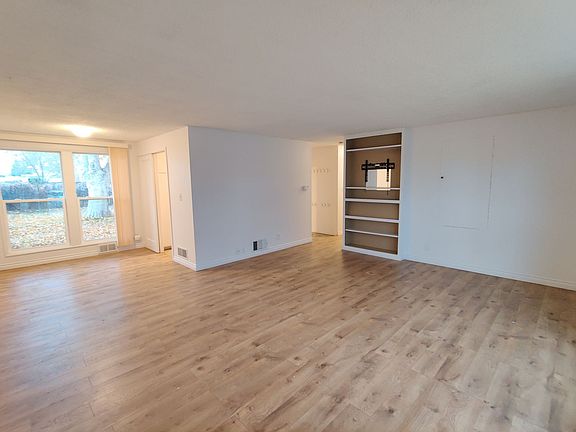 4th image of 1407 Wright Ave