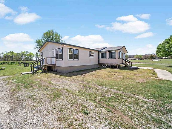 2nd image of 390 Osage Cove Rd