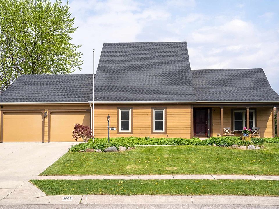 1st image of 3909 Scarborough Dr
