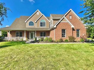 1103 Brookwoode Rd, Perrysburg, OH 43551