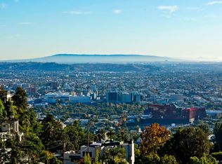 1656 Sunset Plaza Dr, Los Angeles, CA 90069