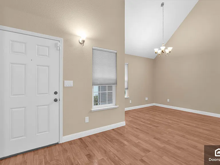 1714 Somerset Pl — Photo 8