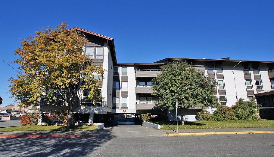 Well maintained property with, responsive, onsite manager.