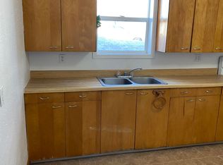 810 10th St NE #2, Jamestown, ND 58401