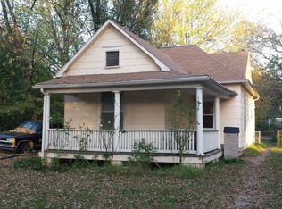 1278 SW Washburn Ave, Topeka, KS 66604