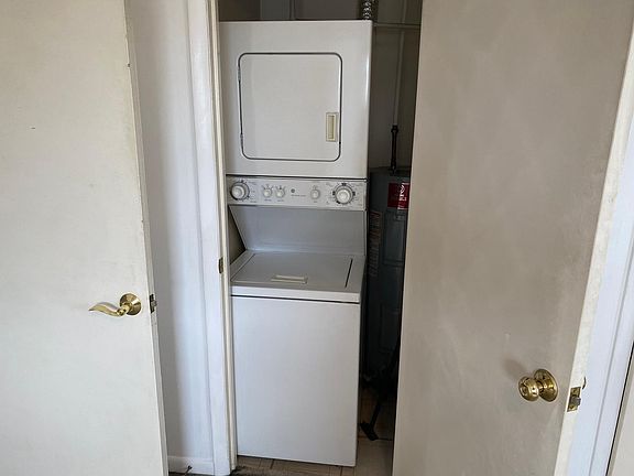 Stackable washer and dryer