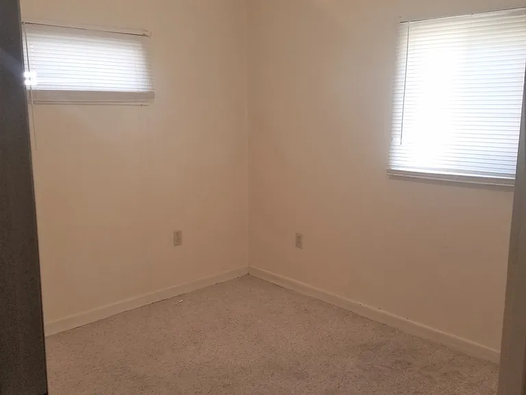 3352 Eccles Ave #DOWN — Photo 7