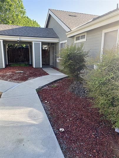 1st image of 7020 N Thorne Ave #103