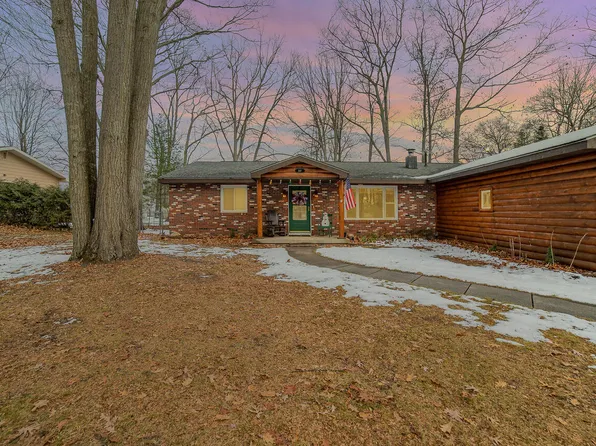 207 Widdis Dr, Prudenville, MI 48651