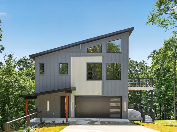 10 Selkirk Ln, Bella Vista, AR 72715