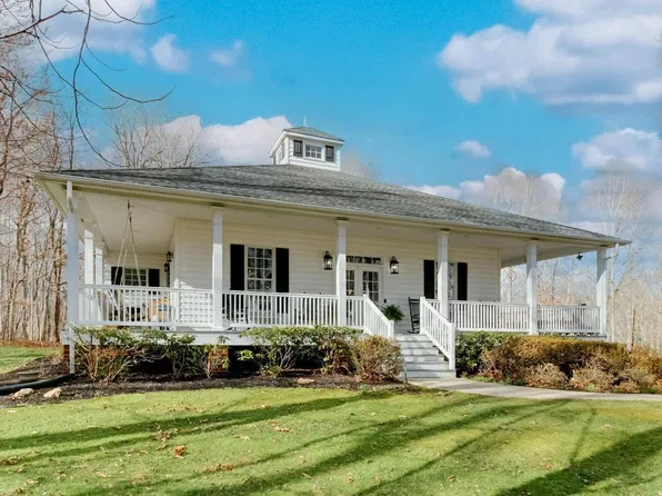 2130 Hooper Rd, Forest, VA 24551