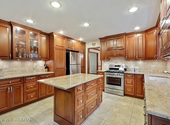 5th image of this home