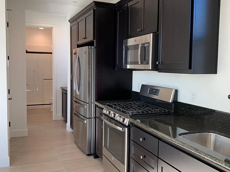 1411 S Durant Ter — Photo 3