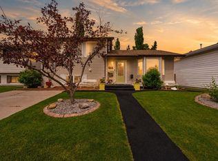 62 Rupert Cres, Red Deer, AB T4P 2Z1