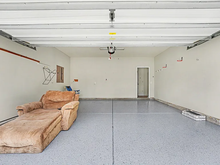 8312 Compton Acres Ln — Photo 31