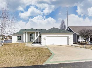 260 Ln 205b Jimmerson Lk, Angola, IN 46703