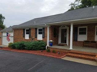 1144 Robinwood Dr, Paducah, KY 42001