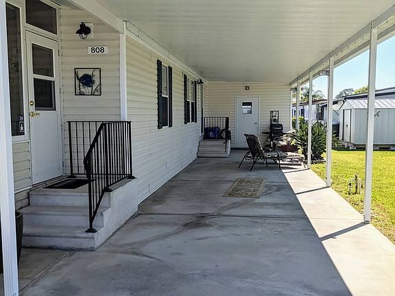 3rd image of 808 Hill Colony Cir