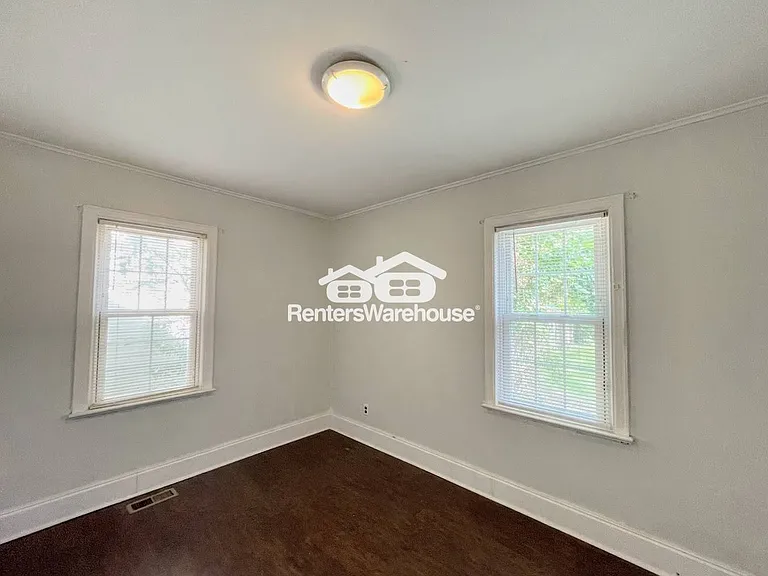 3920 Davis St — Photo 11