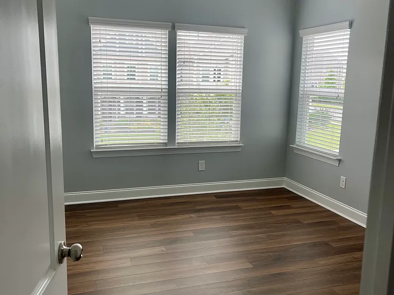 1107 Thessallian Ln — Photo 10