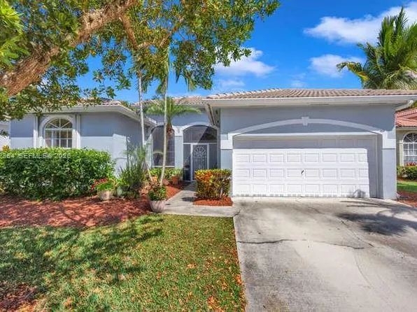 2405 SE 5th Ct, Homestead, FL 33033