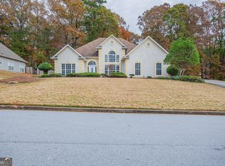 2633 Autumn Lake Ln, Decatur, GA 30034